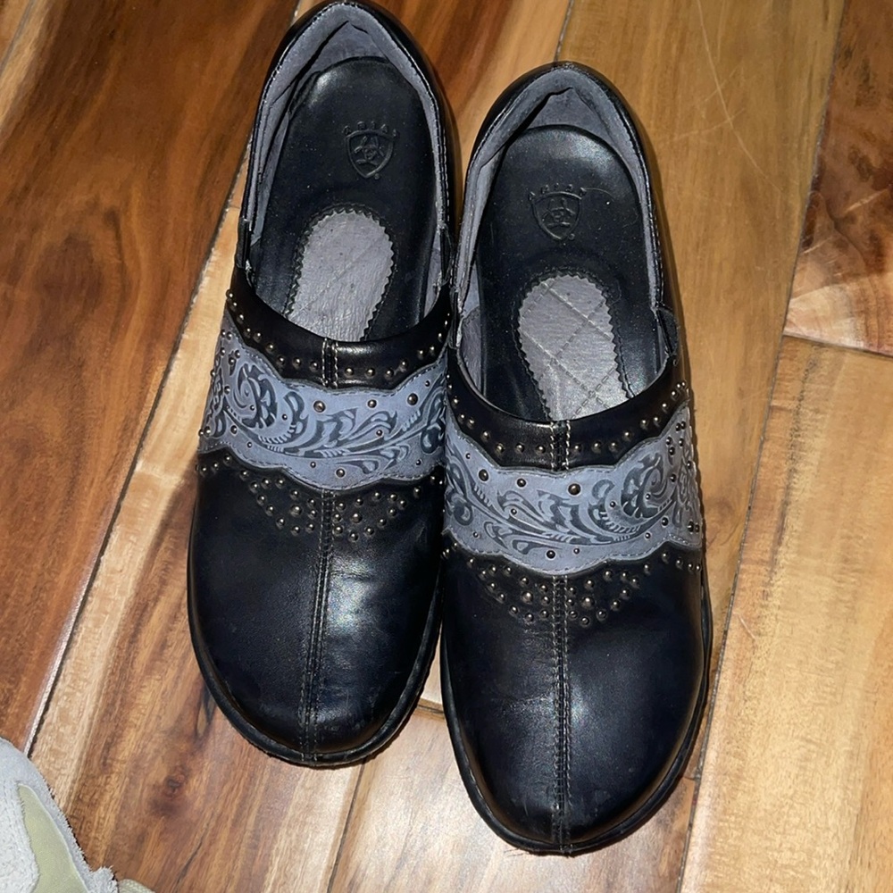 Ariat shoes